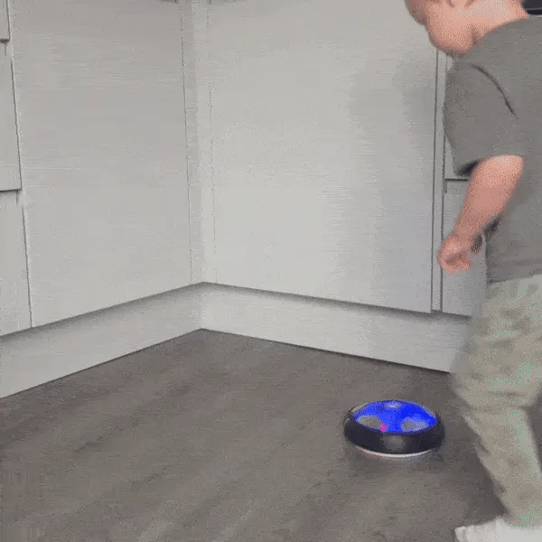 HoverBall™ - Svävande fotboll för inomhuslek med mjuk kant & LED-ljus